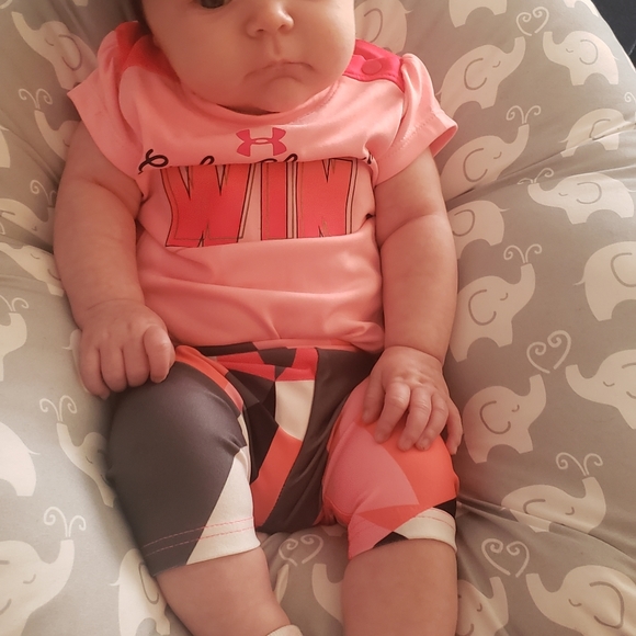 Under Armour outfit - Picture 3 of 3